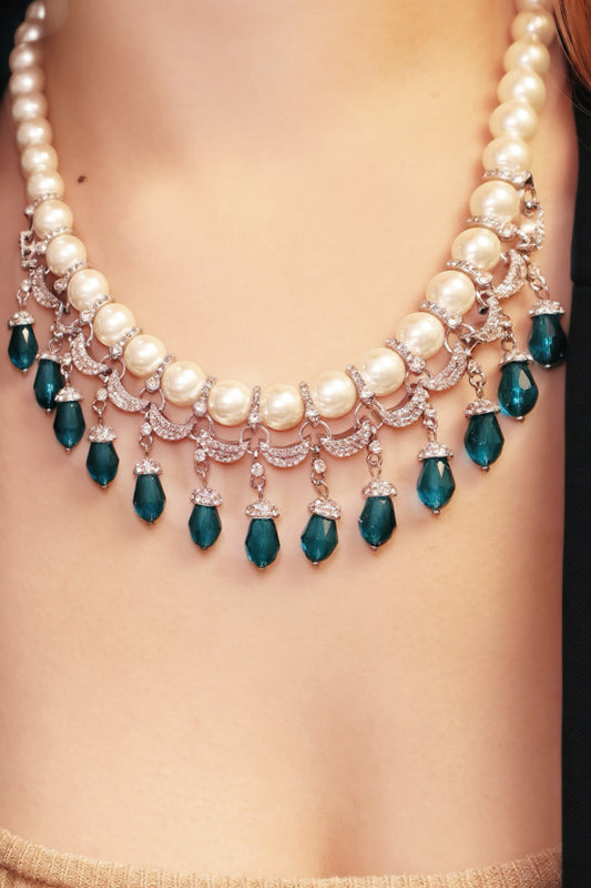 Heavy industry silver-plated faux pearl necklace
